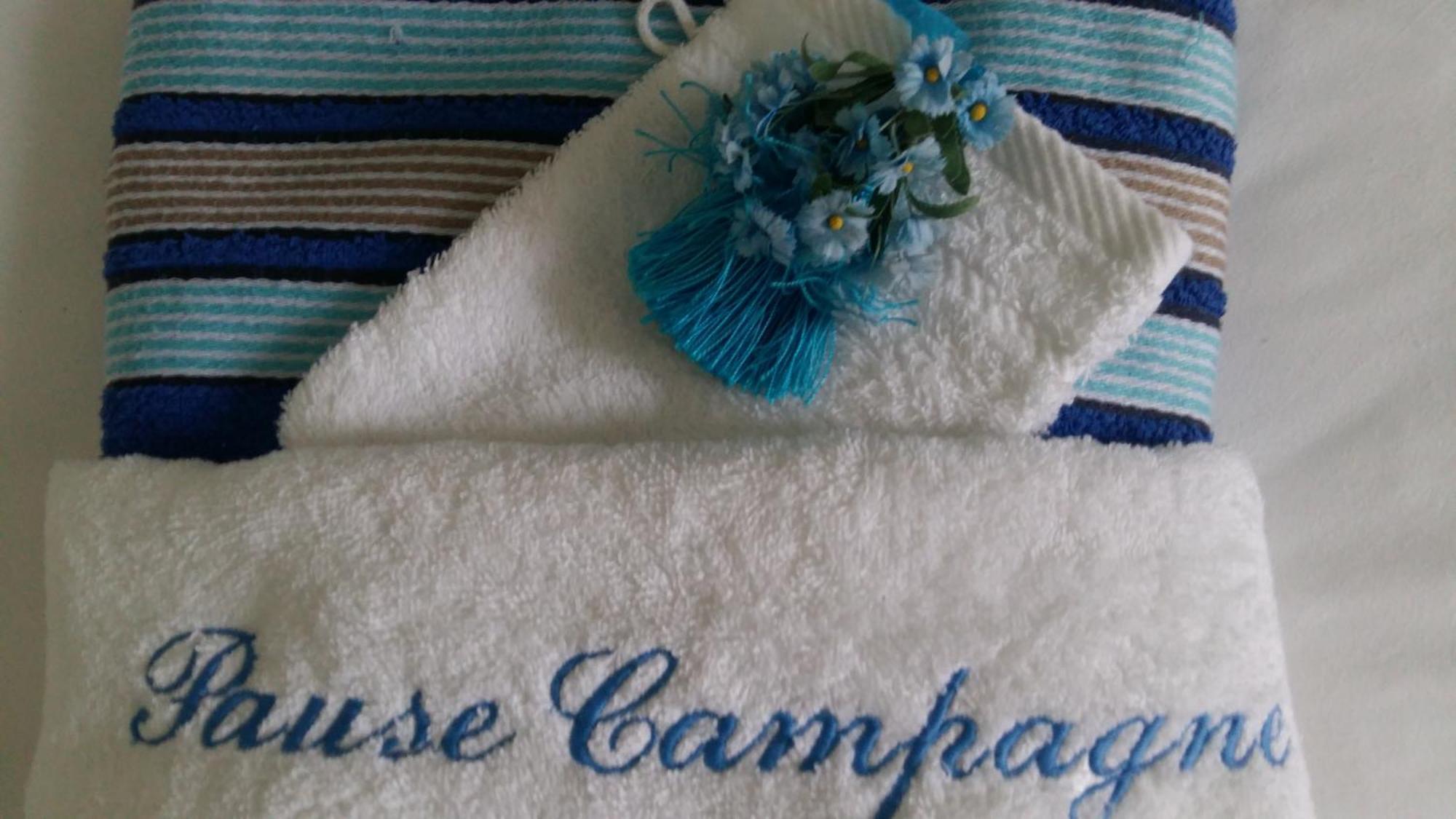 Pause Campagne - Chambres D'Hotes Pouy-de-Touges Екстериор снимка